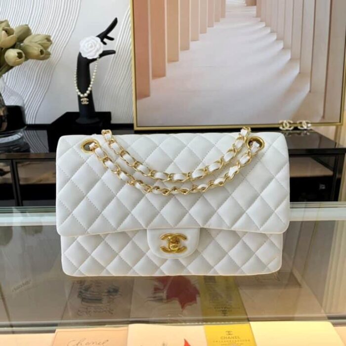 Alternative view of SUMMER SET: CHANEL CLASSIC MEDIUM HANDBAG WHITE 25CM A01112 & 23P QUILTED CC CHAIN MULE SANDAL WHITE