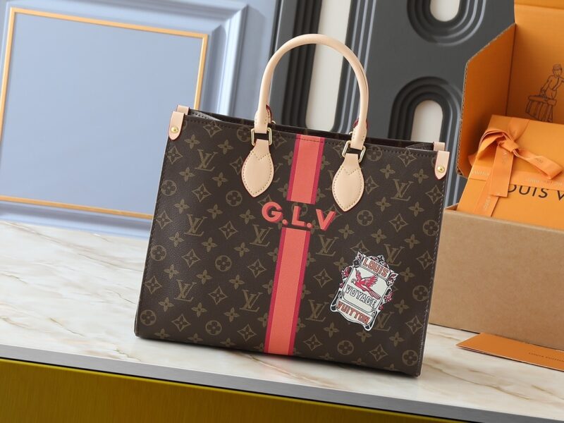 Alternative view of LOUIS VUITTON ON THE GO MM MON MONOGRAM BROWN 35CM P01898