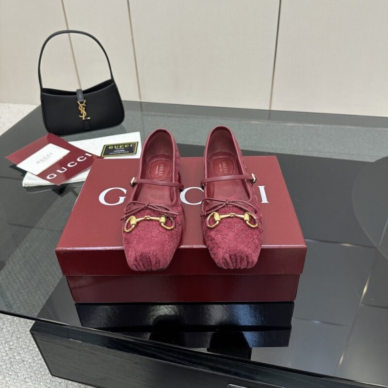 Alternative view of GUCCI WOMEN'S HORSEBIT BALLET FLAT RED 821220 FAD8F 8546