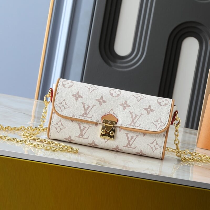 Alternative view of LOUIS VUITTON POCHETTE CAMILLE DUNE 20CM M26583