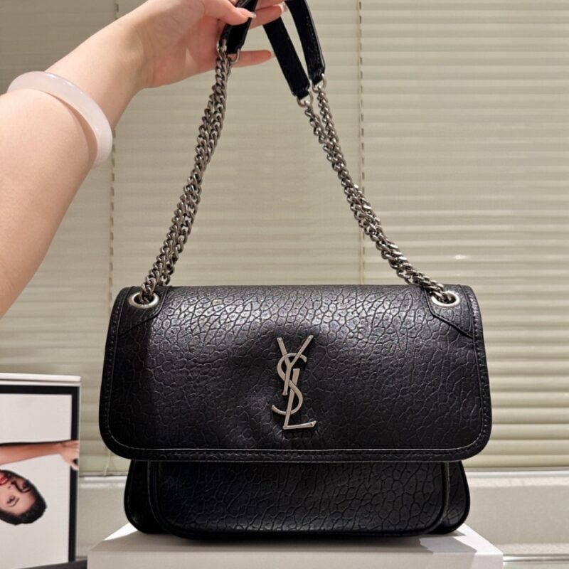 Alternative view of SAINT LAURENT NIKI VINTAGE MEDIUM IN GRAINED BLACK 28CM 633178AACIA1000