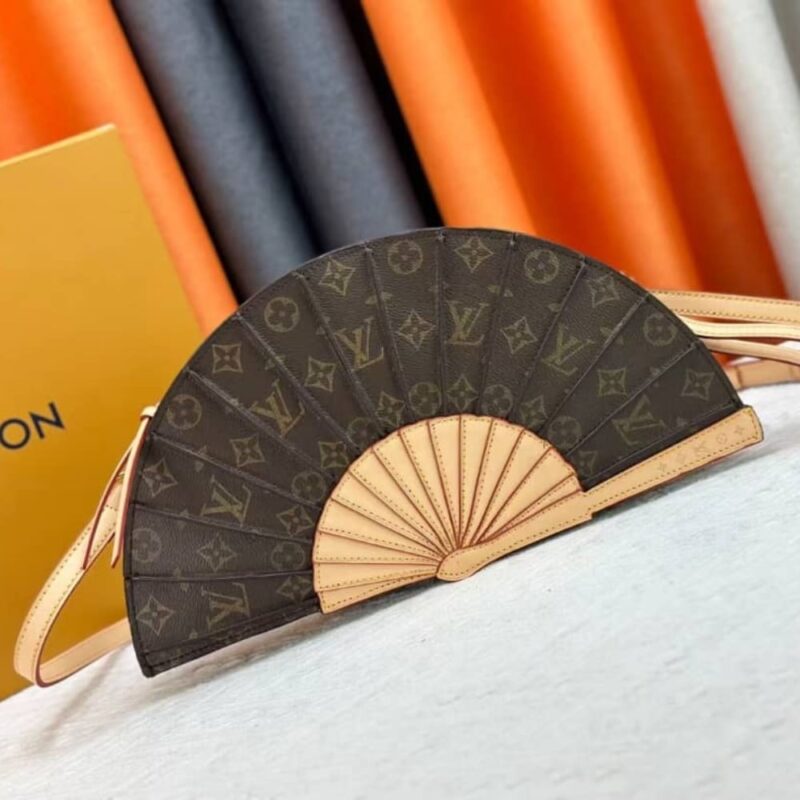 Alternative view of LOUIS VUITTON FAN BAG BROWN 37CM M14804