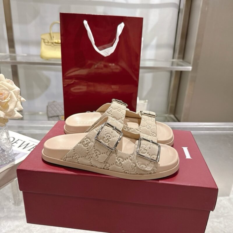 Alternative view of GUCCI MEN SLIDE SANDAL OATMEAL 816380 AADUO 9511