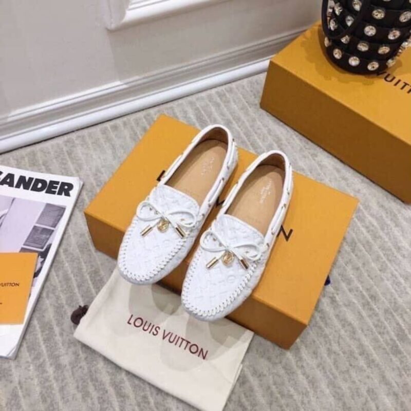 Alternative view of LOUIS VUITTON WHITE MONOGRAM EMPREINTE LEATHER GLORIA LOAFERS