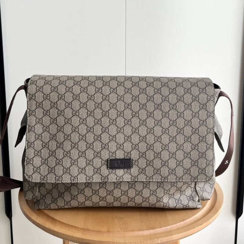 Alternative view of GUCCI LARGE CHANGING BAG BEIGE AND EBONY GG SUPREME 44CM 211131 KGDIG 8588