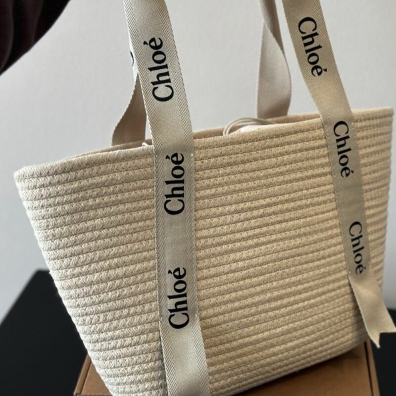 Alternative view of CHLOE LARGE WOODY BASKET BEIGE 35CM