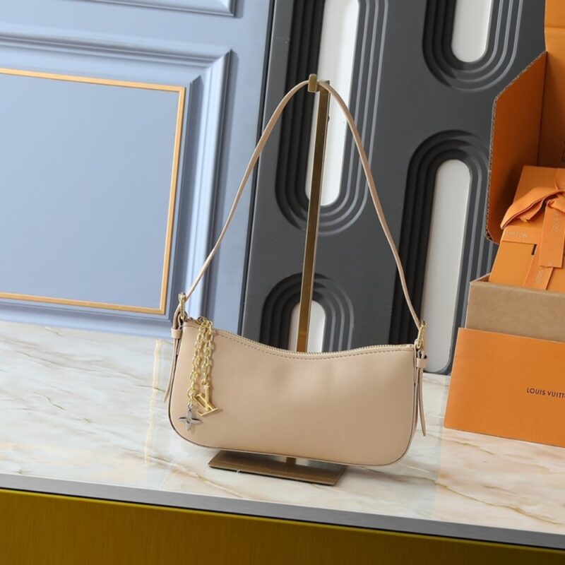 Alternative view of LOUIS VUITTON POCHETTE LV BLOOM SAND 23CM M25784