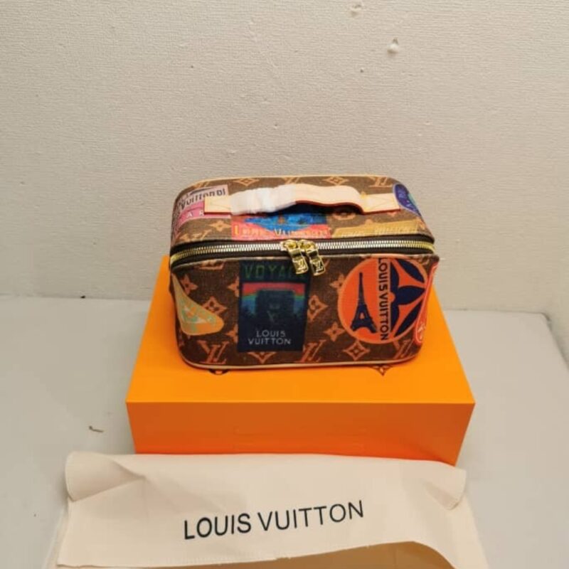 Alternative view of LOUIS VUITTON TOILETRY BAG 2 COMPARTMENTS BROWN 24CM M14744