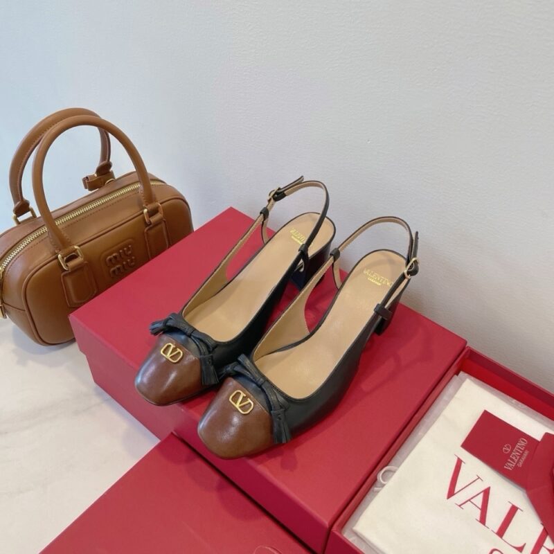 Alternative view of VALENTINO GARAVANI VALET DU ROI SLINGBACK PUMP BLACK AND  COFFE 7W2S0MH9DDT BXV