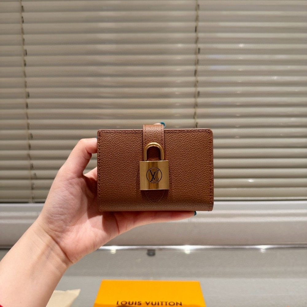 ICONIC SET: LOUIS VUITTON LOW KEY CABAS MM & LOW KEY COMPACT WALLET - Image 5