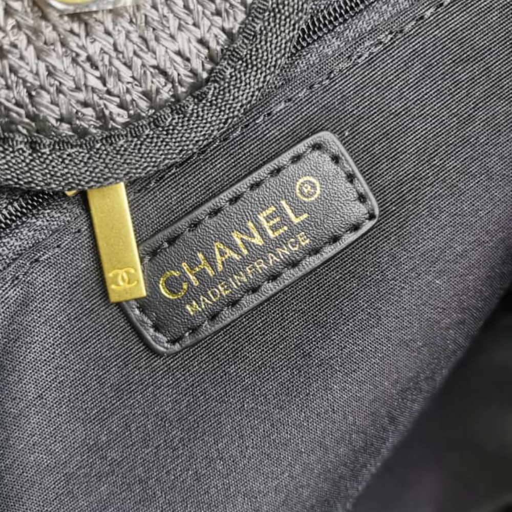 Iconic Set: Chanel Deauville Large Shopping Bag And Long Flap Wallet - Image 5