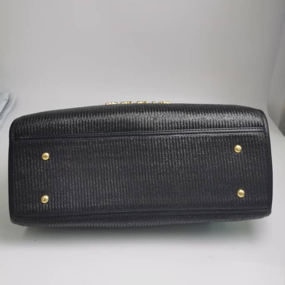 Iconic Set: Chanel Deauville Large Shopping Bag And Long Flap Wallet - Image 4