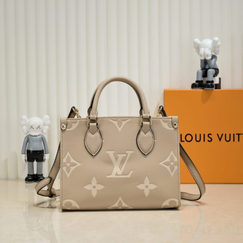 Alternative view of ICONIC SET: LOUIS VUITTON ONTHEGO PM & VICTORINE WALLET