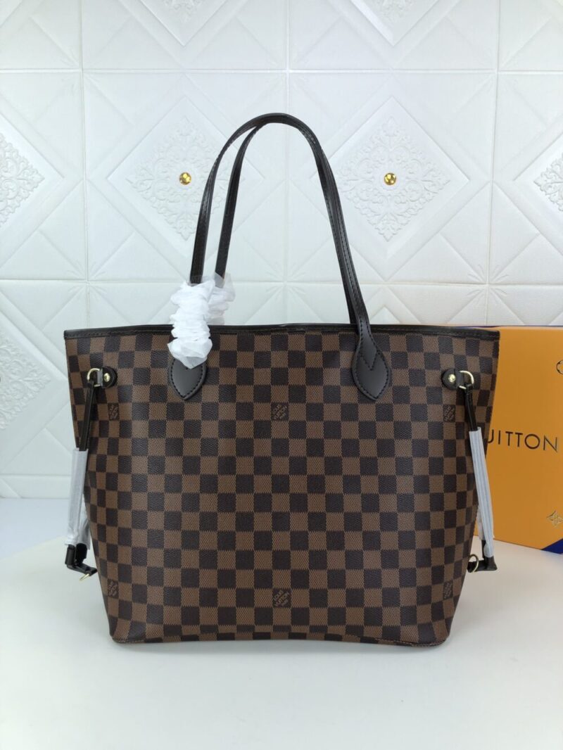 Alternative view of ICONIC SET: LOUIS VUITTON DAMIER EBENE NEVERFULL GM & ZIPPY WALLET DAMIER