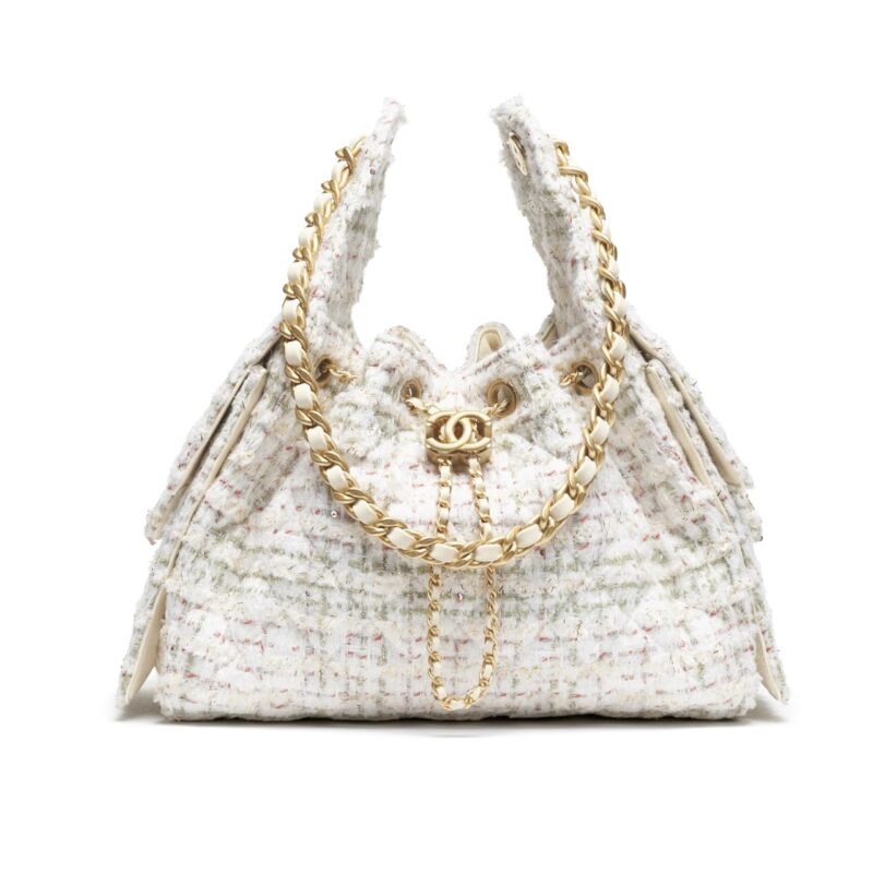 CHANEL 25 SMALL HANDBAG TWEED AND GOLD TONE METAL 26CM AS5293 B21178 NR774