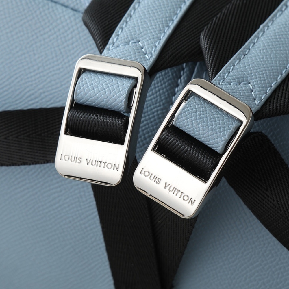 LOUIS VUITTON DISCOVERY BACKPACK PM SKY BLUE 38CM M14072 - Image 7