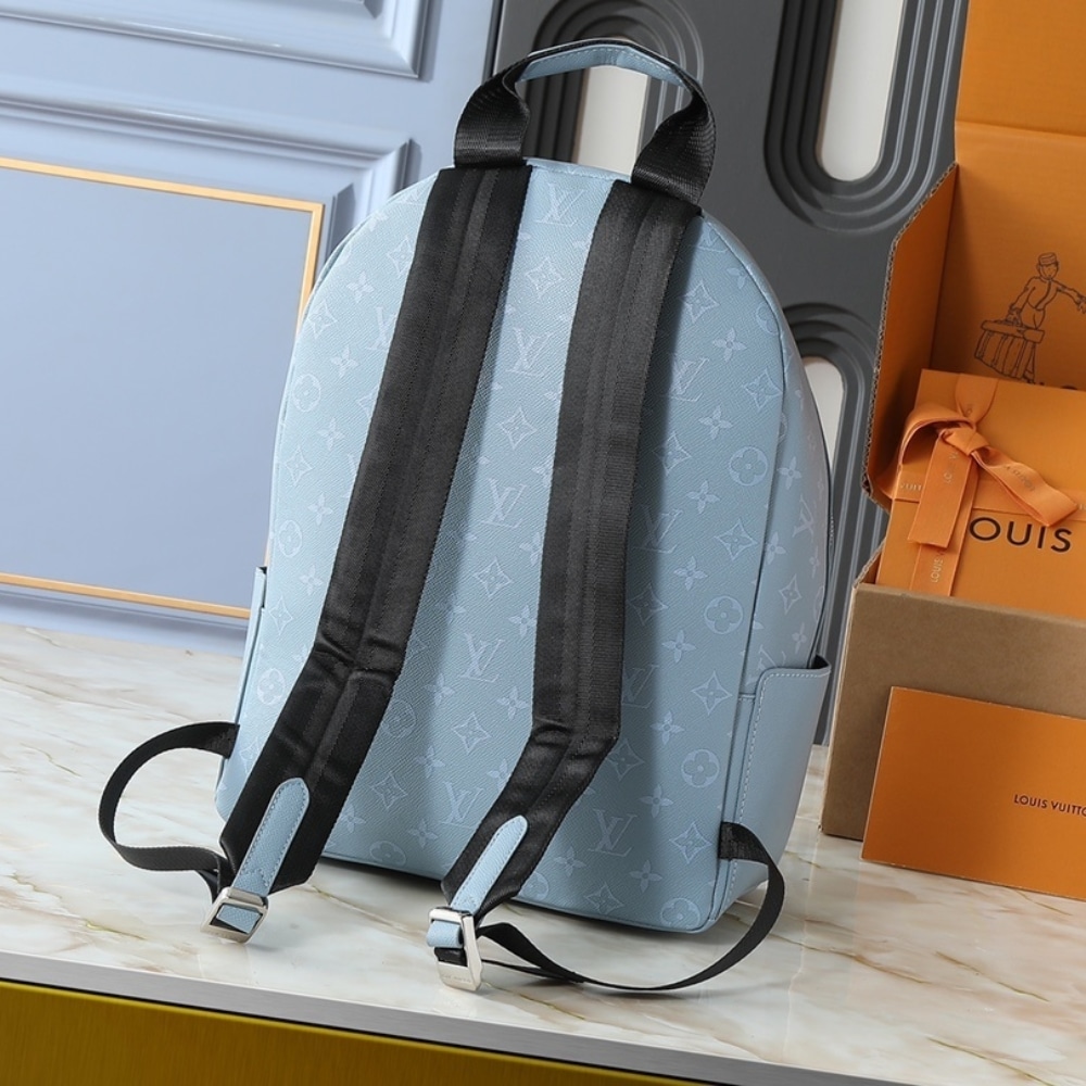 LOUIS VUITTON DISCOVERY BACKPACK PM SKY BLUE 38CM M14072 - Image 4
