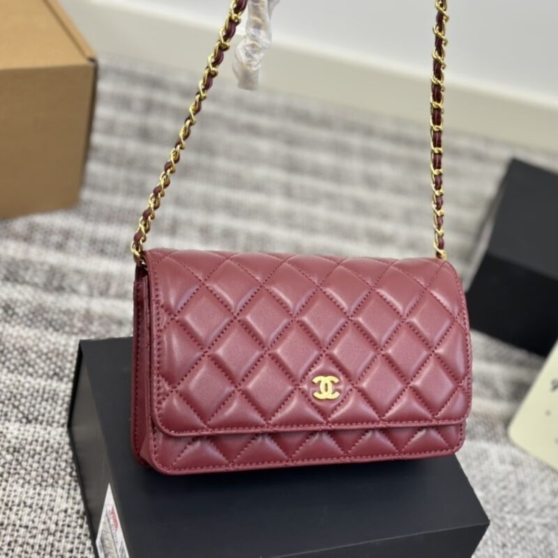 Alternative view of CHANEL CLASSIC WALLET ON CHAIN GOLD BURGUNDY 19CM