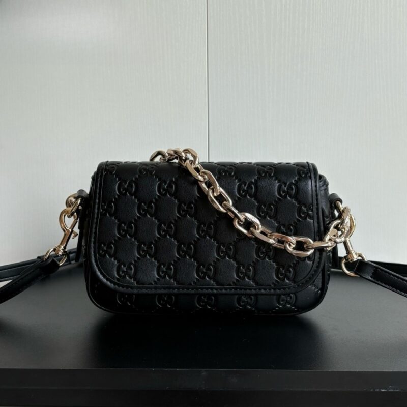 Alternative view of GUCCI GG EMBLEM SMALL SHOULDER BAG BLACK 20CM ‎847448 AAFDV 1000