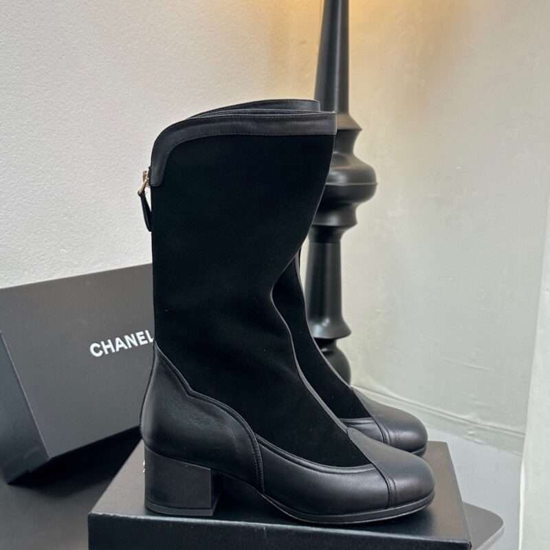 Alternative view of CHANEL MÉTIERS DART HIGH BOOTS BLACK G46591 B21102 94305