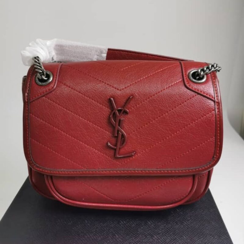 Alternative view of SAINT LAURENT NIKI MEDIUM IN LEATHER SILVER TONE RED 22CM
