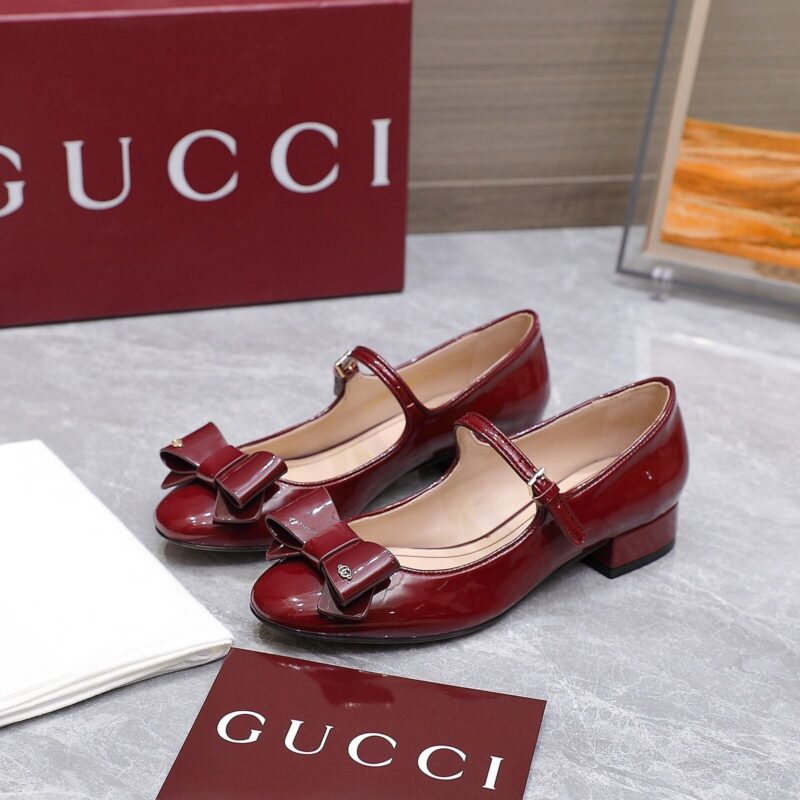 Alternative view of GUCCI WOMEN BALLET FLAT WITH BOW RED 835748 0B9J0 6207