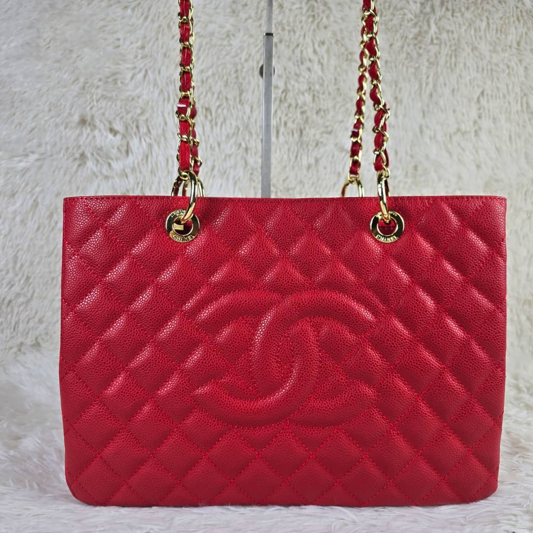 Chanel Grand Shopping Tote Red Gold 33Cm - Image 2