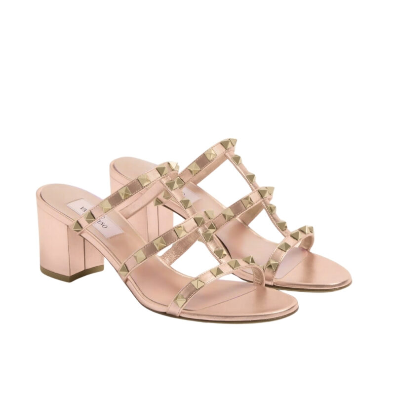 VALENTINO GARAVANI ROCKSTUD SLIDE SANDAL IN LAMINATED NAPPA BEIGE 7W2S0C47VOD P45
