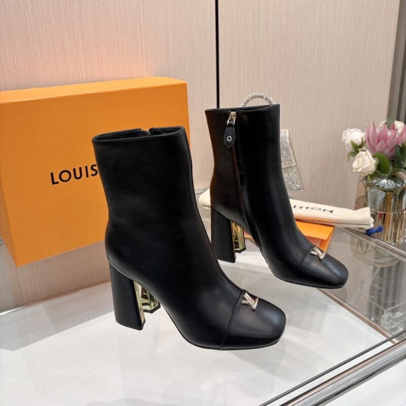 Alternative view of LOUIS VUITTON SWING ANKLE BOOT BLACK 1AICZA