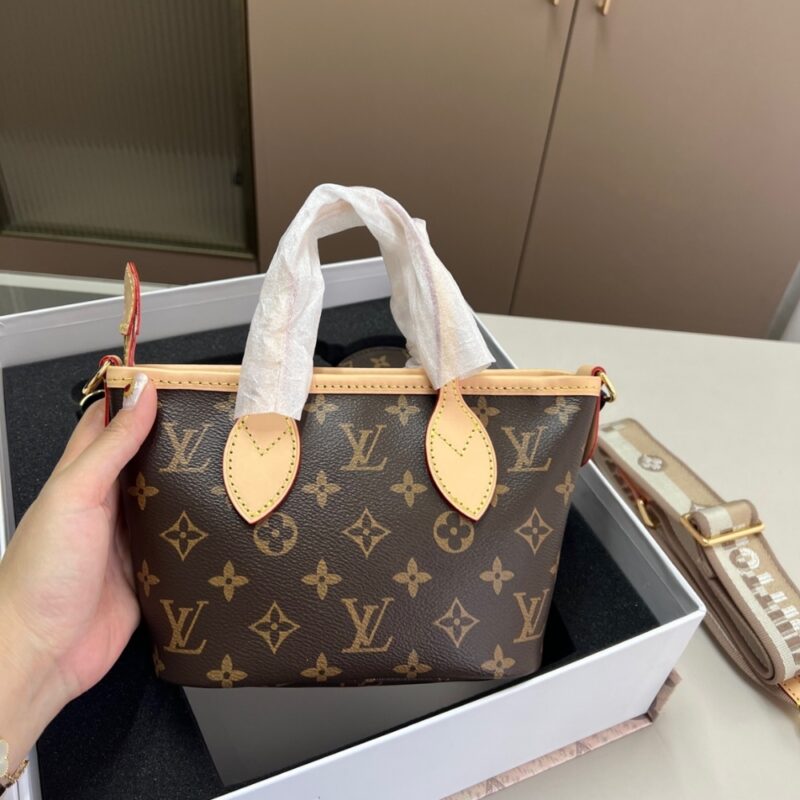 Alternative view of GIFT SET: LOUIS VUITTON NEVERFULL BB BAG BEIGE WITH CARD WALLET & DRAGONNE KEYCHAIN