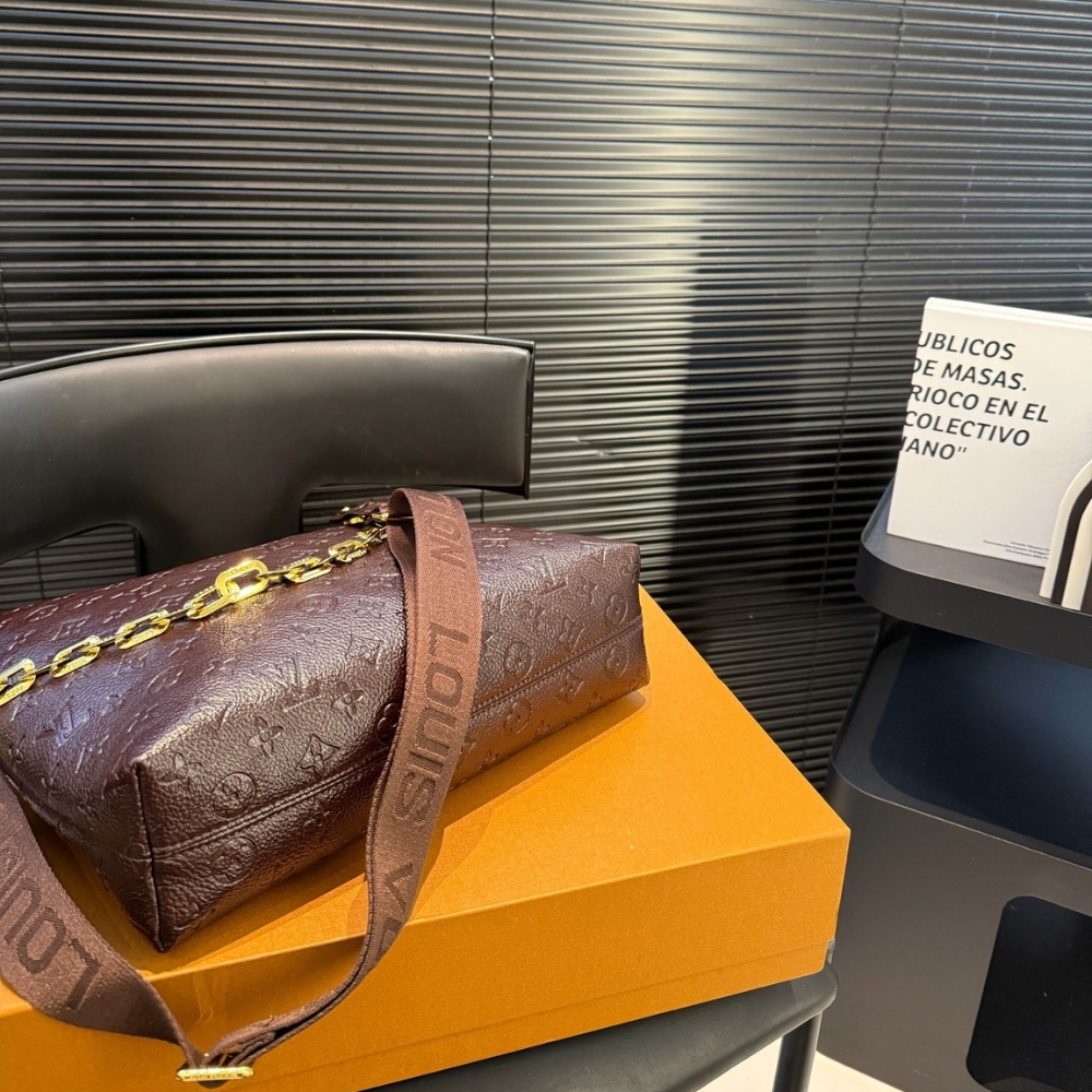 Louis Vuitton Coussin Hobo MM Chocolat 30Cm M12072 - Image 6