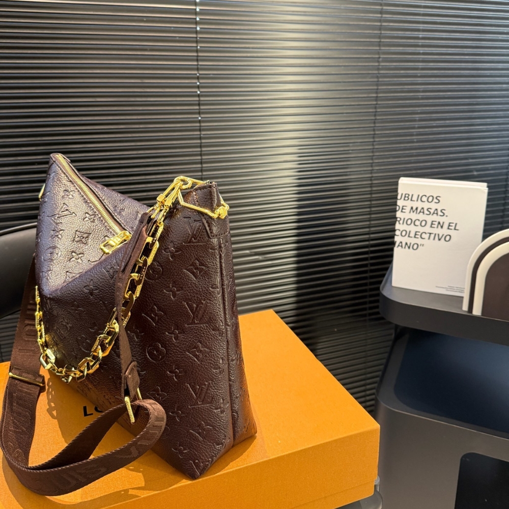 Louis Vuitton Coussin Hobo MM Chocolat 30Cm M12072 - Image 4