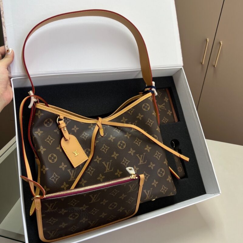 Alternative view of GIFT SET: LOUIS VUITTON CARRYALL PM BAG MONOGRAM CANVAS WITH CARD WALLET & DRAGONNE KEYCHAIN