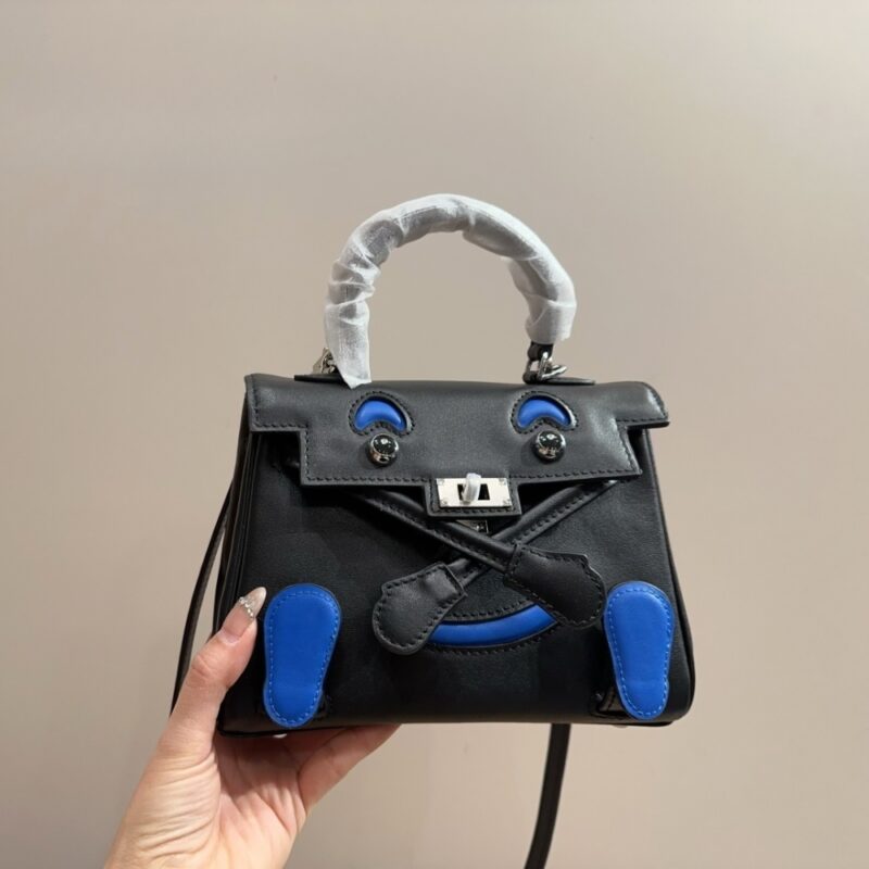 Alternative view of HERMES KELLY DOLL HORSESHOE QUELLE IDOLE BLACK BLEU 17CM