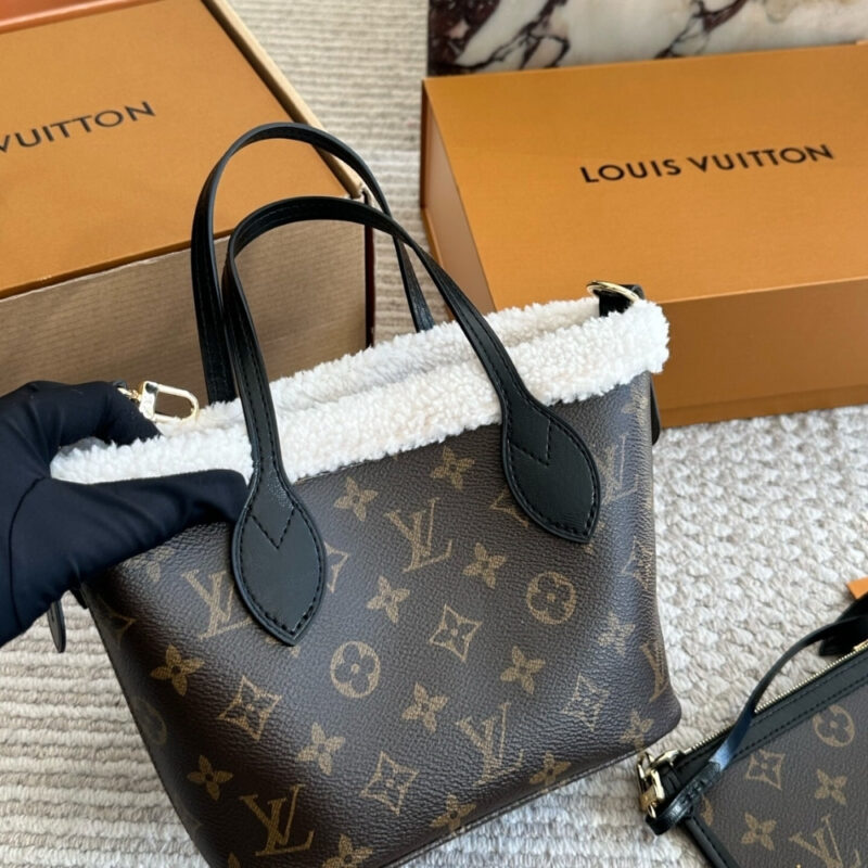 Alternative view of LOUIS VUITTON NEVERFULL BANDOULIÈRE INSIDE OUT BB MONOGRAM BROWN 26CM M26315