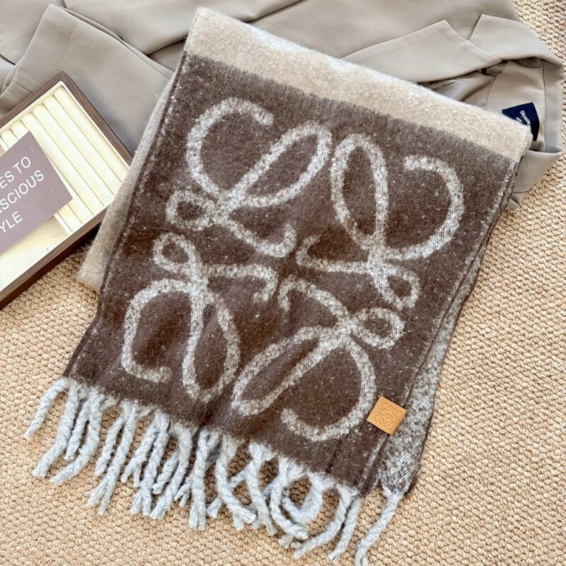 Alternative view of LOEWE ANAGRAM SCARF IN WOOL BROWN NUT F811257X79 3290