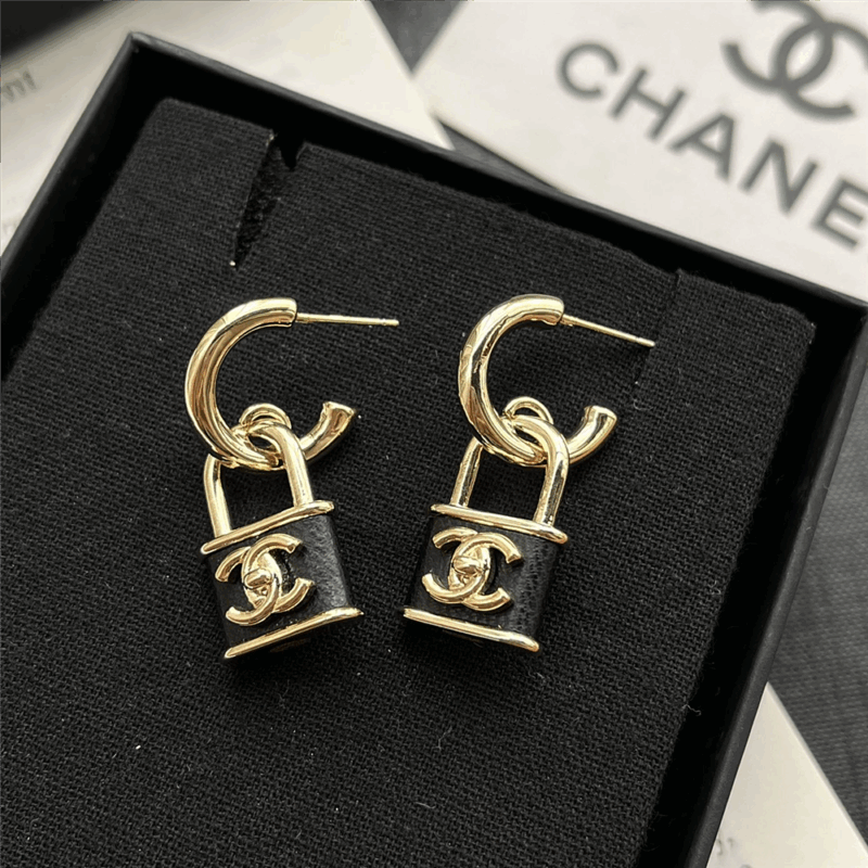Alternative view of CHANEL PADLOCK DROP EARRINGS WITH BLACK ENAMEL ABG000 B20851 U1561