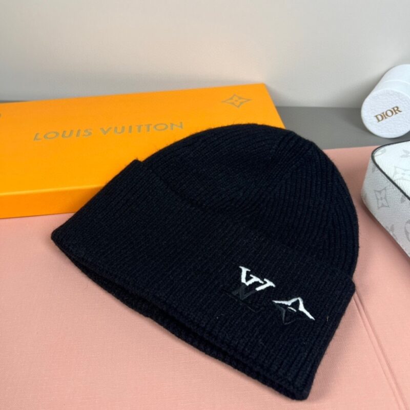 Alternative view of LOUIS VUITTON LV DUAL BEANIE BLACK M79081