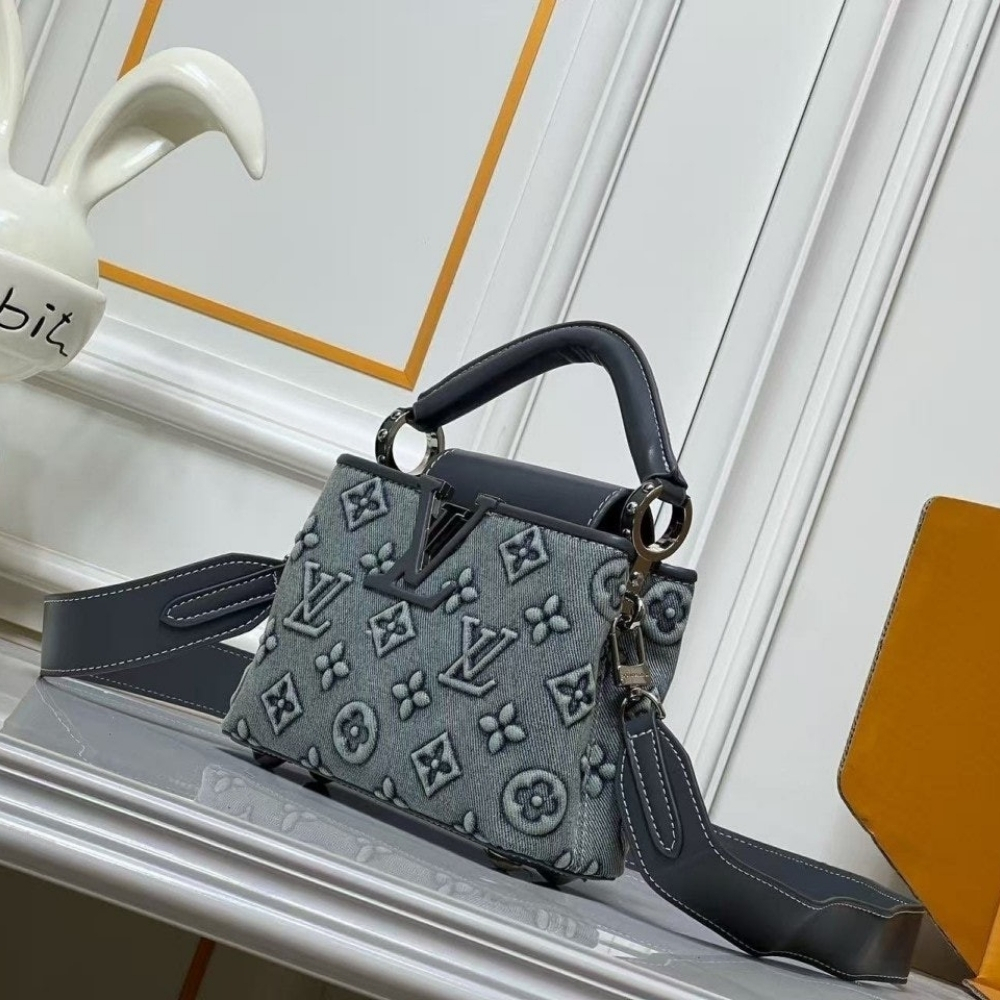 Louis Vuitton Capucines Mini Denim Dark Blue 21Cm - Image 4