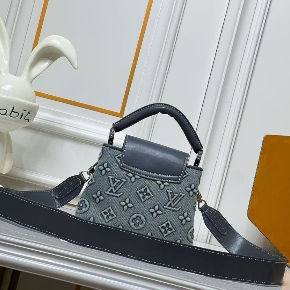 Louis Vuitton Capucines Mini Denim Dark Blue 21Cm - Image 5