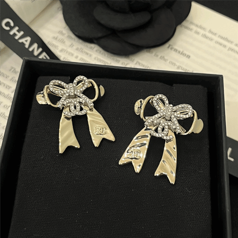 Alternative view of CHANEL STUD EARRINGS WITH GOLD ABG598 B22434 U4561