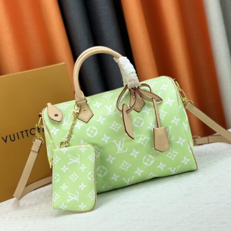 Alternative view of LOUIS VUITTON SPEEDY P9 BANDOULIÈRE 30 FROZEN LIME 30CM M14064