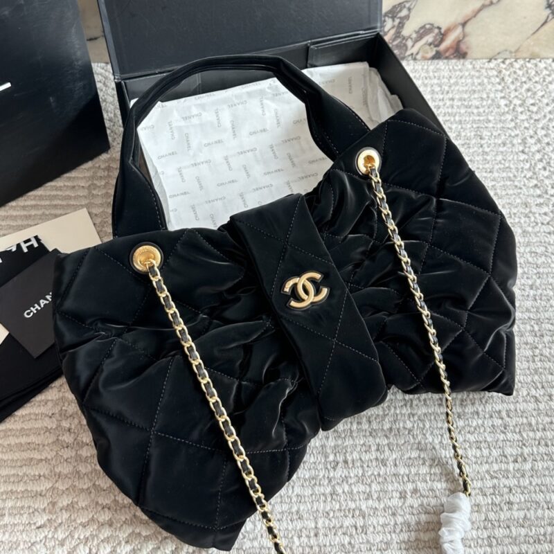 Alternative view of CHANEL BOW BAG VELVET EFFECT NYLON AND GOLD TONE METAL BLACK 35CM AS5851 B22154 94305