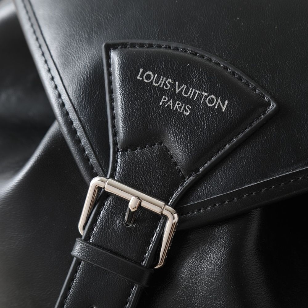 Louis Vuitton Montsouris Cargo Backpack Black 40Cm M13983 - Image 6