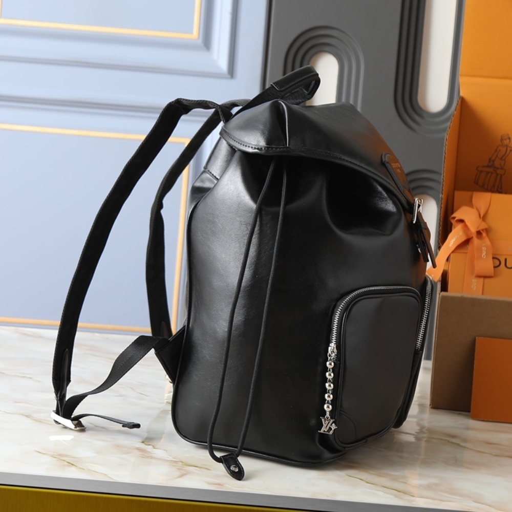 Louis Vuitton Montsouris Cargo Backpack Black 40Cm M13983 - Image 3