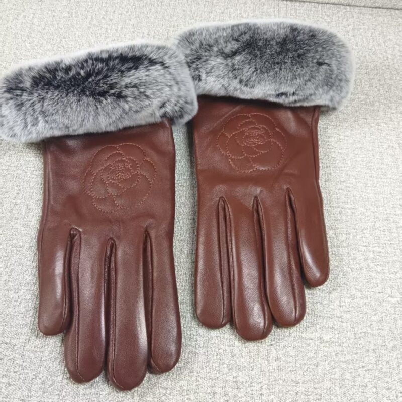 Alternative view of CHANEL LEATHER GLOVES WITH CAMELLIA FLOWER BROWN