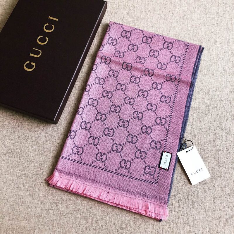 Alternative view of GUCCI GG WOOL SCARF GRAPHITE WITH PINK 180CM 133483 3G200 1272