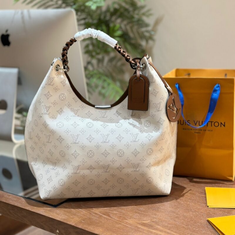 Alternative view of LOUIS VUITTON CREME MAHINA CARMEL HOBO BAG WHITE AND BROWN 40CM