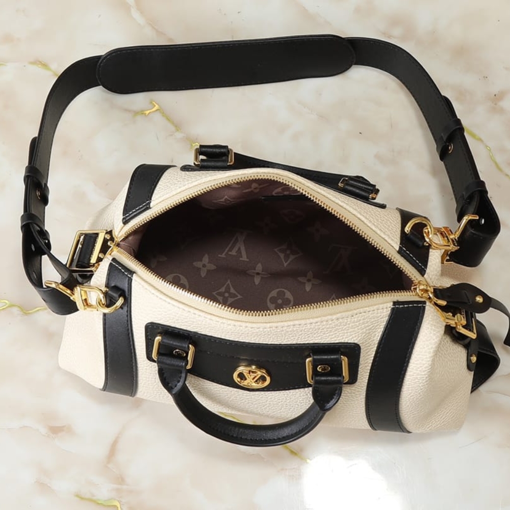 LOUIS VUITTON LV BIKER PM CREAM 30CM M14721 - Image 6