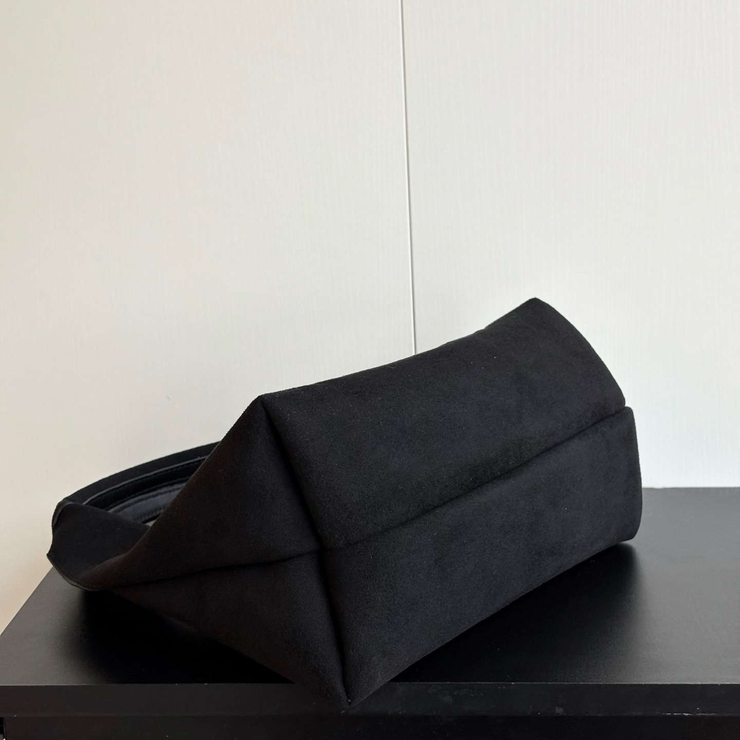 Gucci Softbit Medium Top Handle Bag Black 27Cm - Image 7